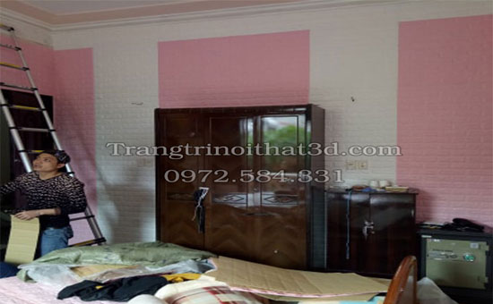 Nhan vien nhieu kinh nghiem trong thi cong xop dan tuong